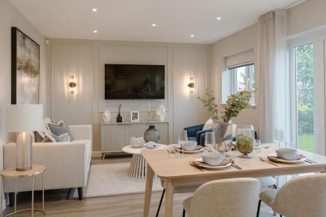 5. Dining-family.jpg