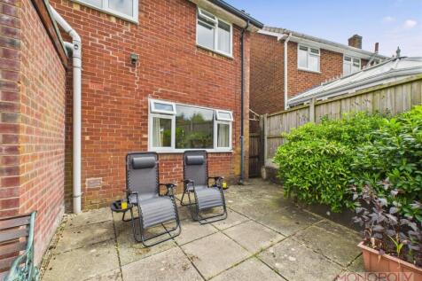 CAM01943G0-PR0450-STILL007.jpg