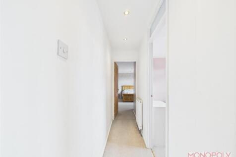 CAM03815G0-PR0269-STILL024.jpg