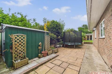 CAM03815G0-PR0269-STILL030.jpg