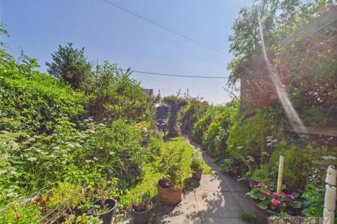 CAM03815G0-PR0282-STILL015.jpg