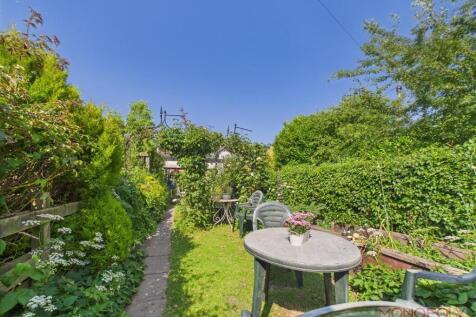 CAM03815G0-PR0282-STILL021.jpg