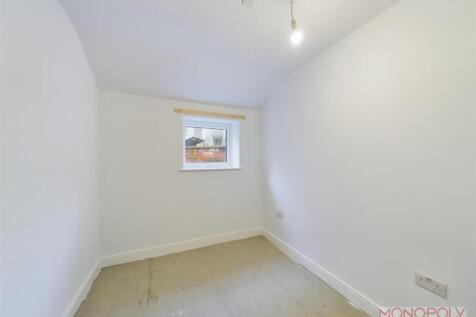 CAM01943G0-PR0144-STILL003.jpg