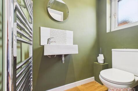 Downstairs WC.jpg