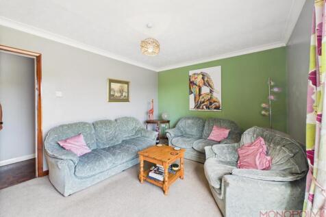 CAM01943G0-PR0475-STILL023.jpg