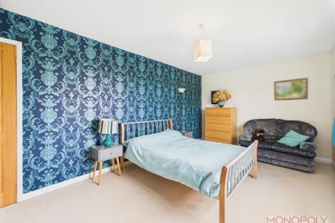 CAM01943G0-PR0475-STILL016.jpg