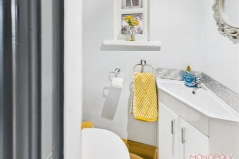 DOWNSTAIRS CLOAKROOM