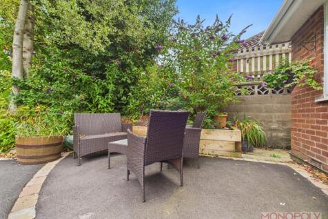 FRONT PATIO