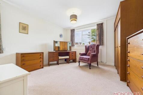 CAM01943G0-PR0492-STILL017.jpg