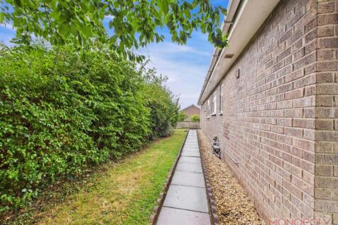 OUTSIDE PATHWAY