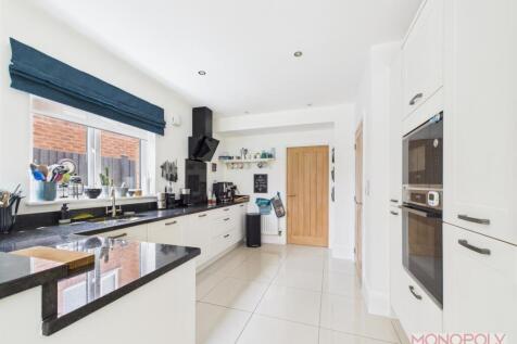 OPEN PLAN KITCHEN/ BREAKFAST ROOM
