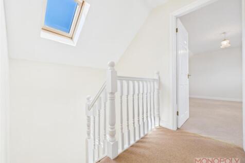 CAM01943G0-PR0499-STILL013.jpg