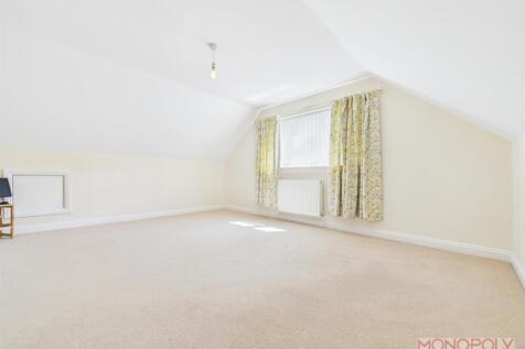 CAM01943G0-PR0499-STILL019.jpg