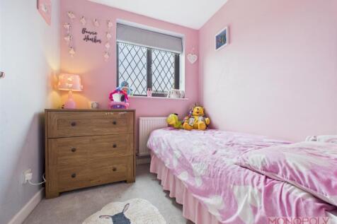CAM01943G0-PR0498-STILL024.jpg