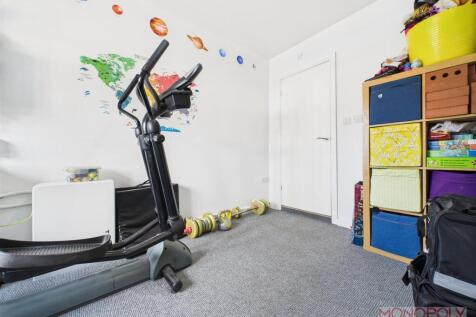 PLAYROOM/GYM