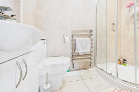 DOWNSTAIRS SHOWER ROOM