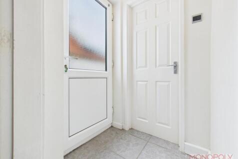 CAM04439G0-PR0129-STILL005.jpg