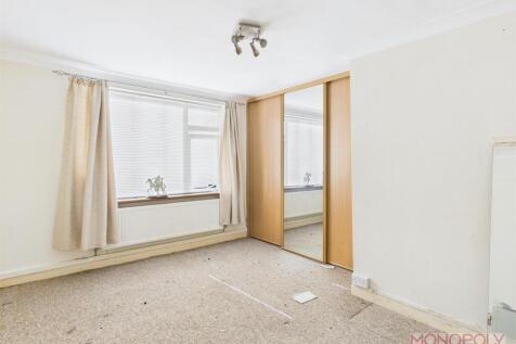 CAM04439G0-PR0142-STILL005.jpg