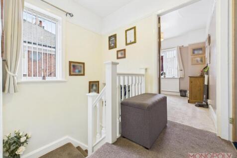 CAM04439G0-PR0145-STILL015.jpg