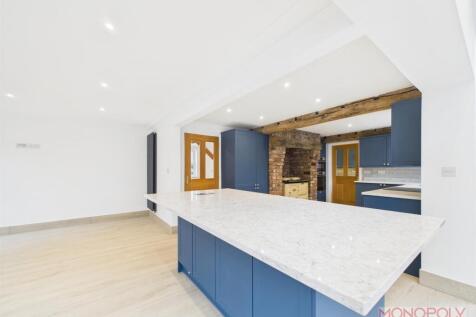 Kitchen/Dining