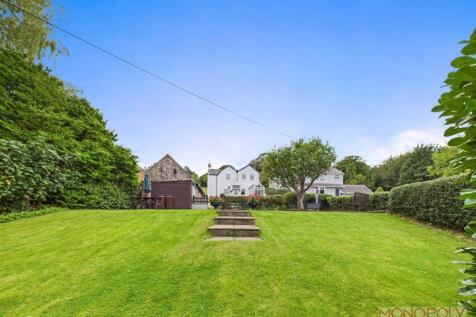 Front/Garden