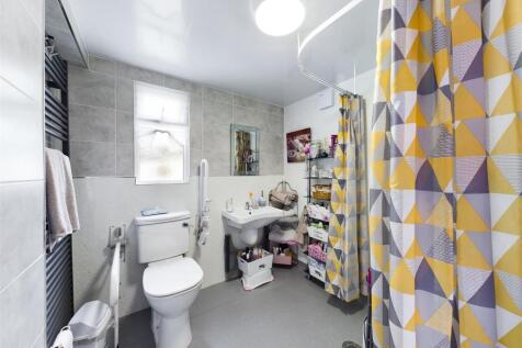 En -Suite Shower Room