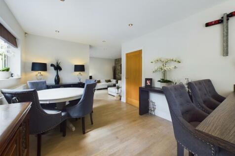 Open Plan Kitchen/Dining Room