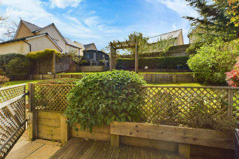 Rear Garden &amp; Plant Bed