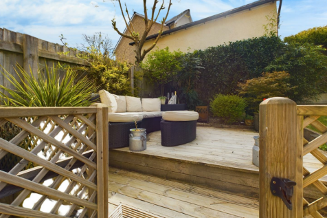 Rear Decking &amp; Seating