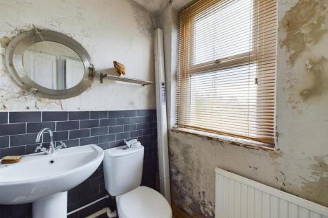 En-Suite Cloakroom