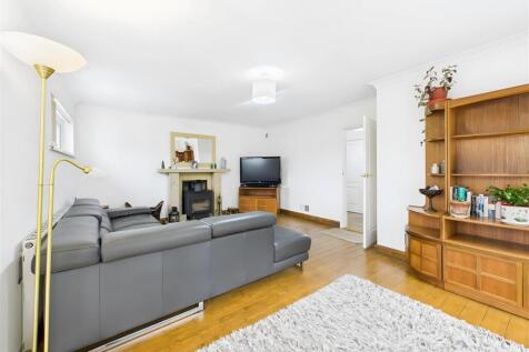 Living Room.jpg