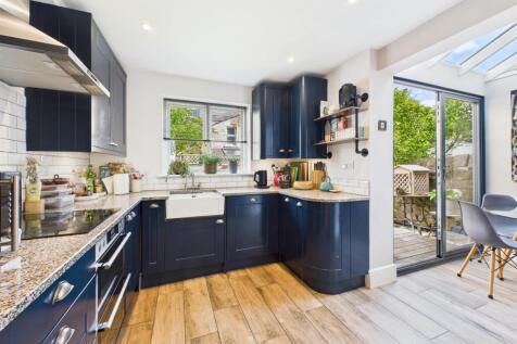 Kitchen &amp; Breakfast Room