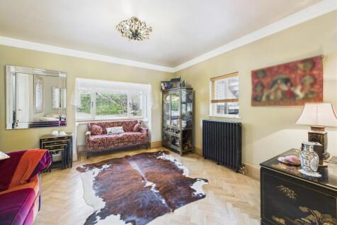 Front  Reception Room