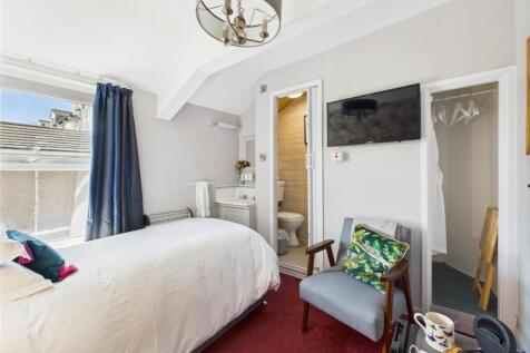 Bedroom Eight