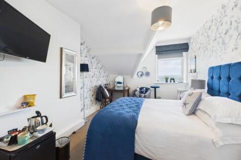 Bedroom Nine