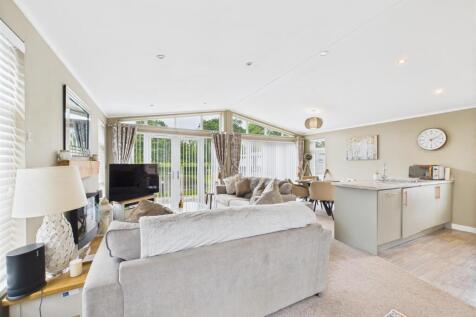 Open Plan Lounge/Kitchen/Dining Area