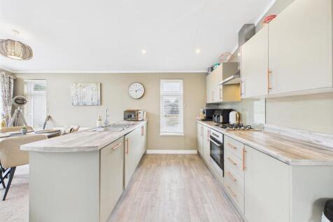 Open Plan Lounge/Kitchen/Dining Area