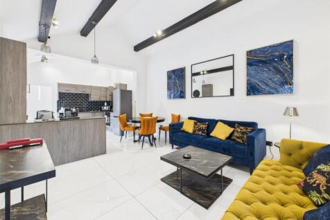 Open Plan/Lounge/Kitchen