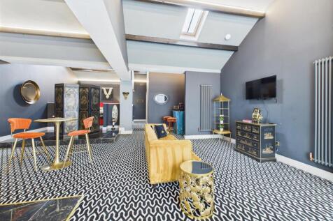 Open Plan/Lounge/Kitchen/Dining/Bedroom