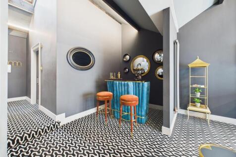 Open Plan/Lounge/Kitchen/Dining/Bedroom