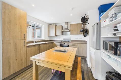 Open Plan Lounge/Kitchen