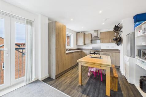 Open Plan Lounge/Kitchen