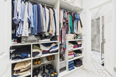 Walk In Dressing Room