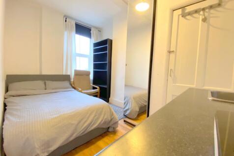 1 bedroom House for rent