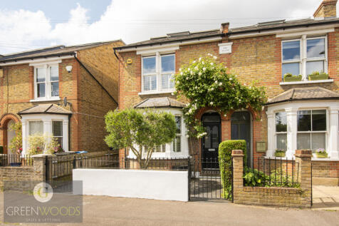 4 Bedroom Semi Detached House