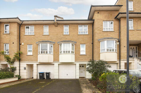 3 bedroom town house in Samuel Grey Gardens
