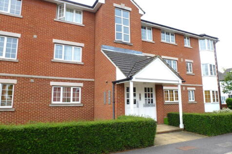 2 bedroom 2nd Floor Flat In Sigrist Square, just 