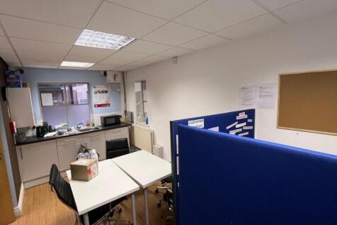 WhatsApp Image 20250929 at 091728_1082b05c.jpg