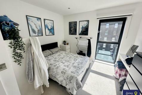 Bed 2.2