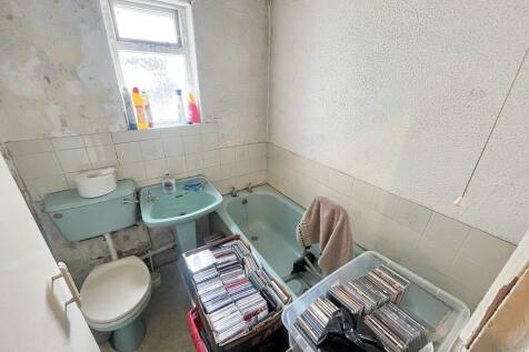 Bathroom1